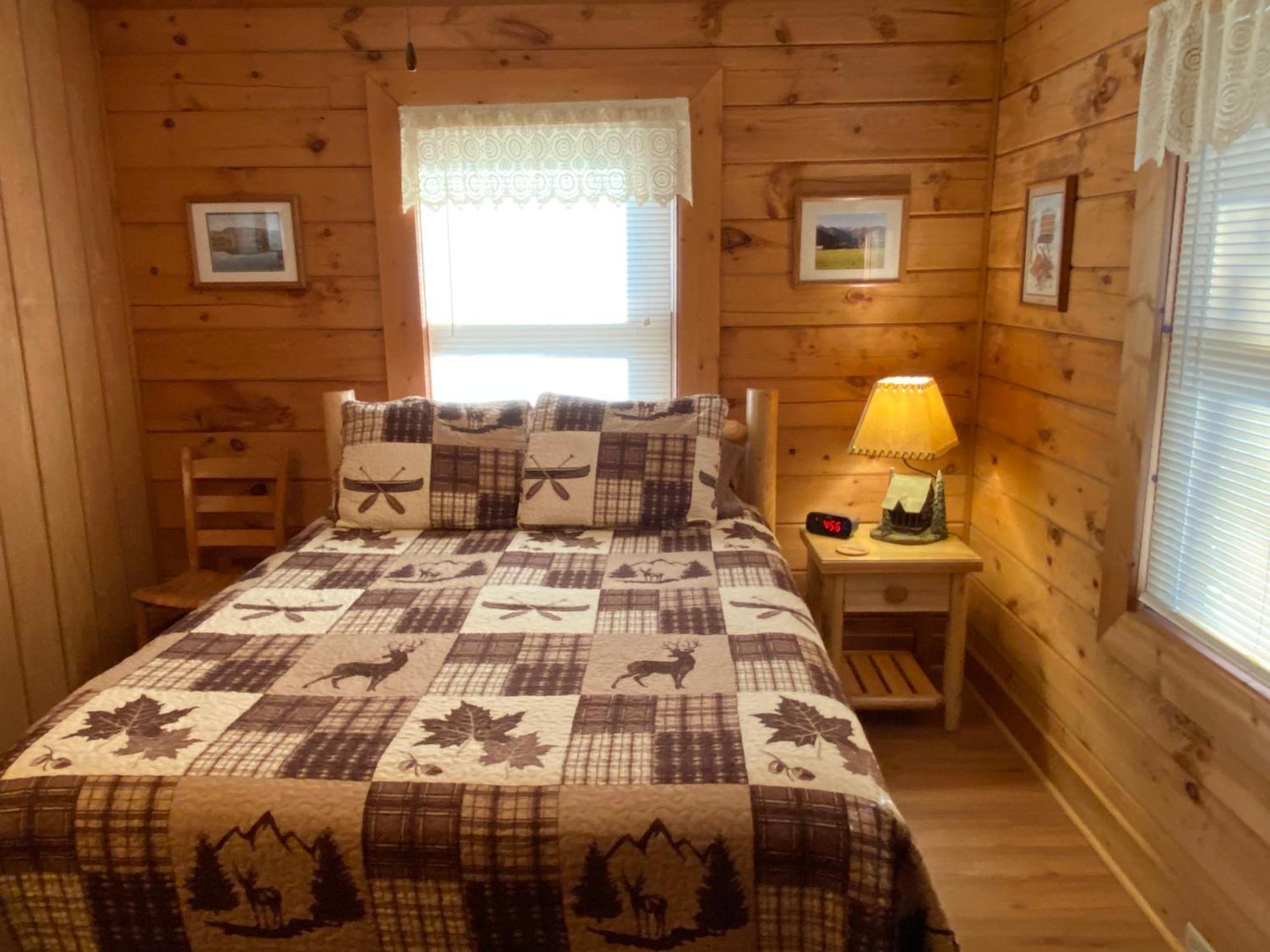 Misty Creek Log Cabins Maggie Valley Exterior foto