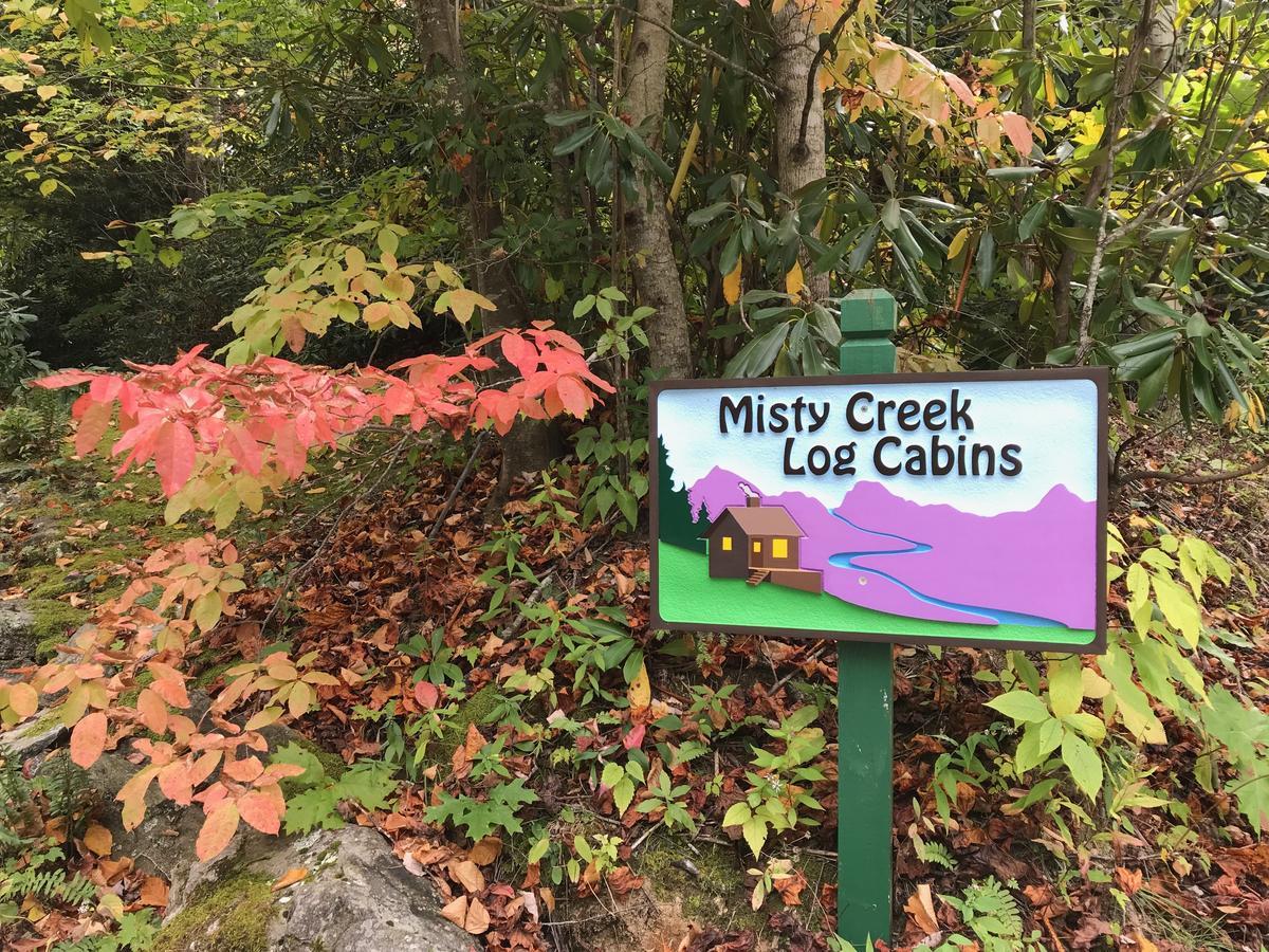 Misty Creek Log Cabins Maggie Valley Exterior foto