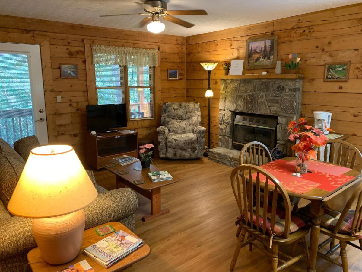 Misty Creek Log Cabins Maggie Valley Exterior foto